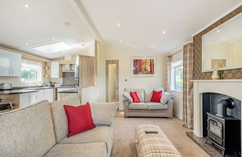 Kirkcudbright Ski Chalet | Country and modern cladded lodge.