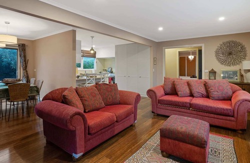 Grantville House | Country Cottage by The Bay