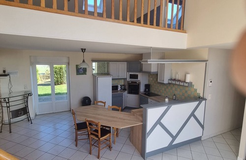 Mont-Saint-Jean Villa | country cottage with indoor pool and Jacuzzi for 14 people