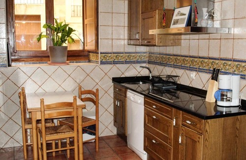 Cuzcurrita de Rio Tiron House | Country House 'La Viña 1' with Shared Terrace, Shared Garden and Wi-Fi