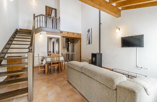 Espeja de San Marcelino House | Country House 'Rural Iglesia 2' with Shared Terrace, Private Garden and Balcony