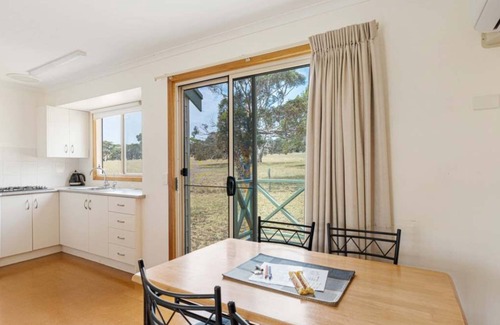 Middleton House | Country Escape Cottages | Lavender & Grevillea
