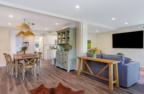 Vineburg House | Country Escape: Pool, Hot Tub, Garden & Bocce