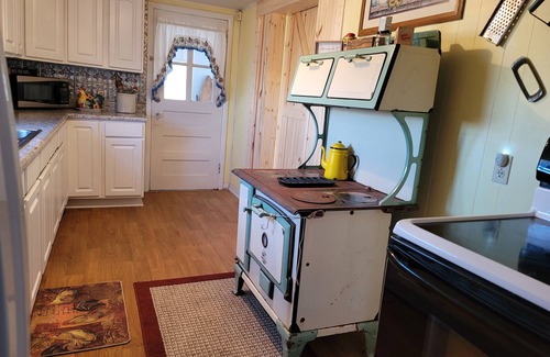 Wiley Other | Country Faith Farm House