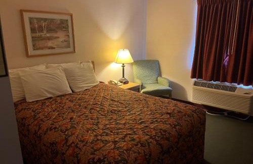 Burlington Hotel | Country Haven Inn
