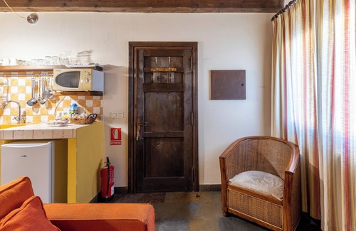 Braojos House | Country House 'Alojamiento Andromeda' with Mountain View and Wi-Fi