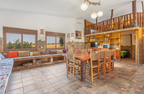 Jerez de la Frontera House | Country House 'Casaleja' with Lake Views, Wi-Fi and Air Conditioning