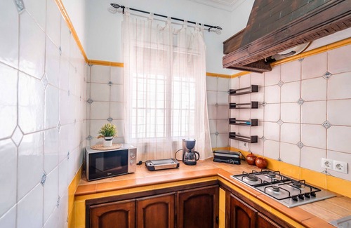 Marchena House | Country House 'La Perla' with Private Pool, Wi-Fi, and Air Conditioning