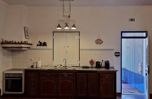 Reguengos de Monsaraz Villa | Country House 'Herdade Do Corval' with Mountain View, Wi-Fi and Air Conditioning