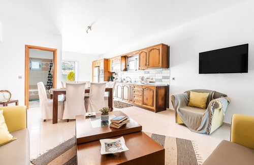 South Rhodes Villa | Country House 'Blue Pearl Apolakkia 1' with Shared Pool, Shared Terrace and Wi-Fi