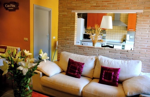 Alfondeguilla House | Country House 'Can Pitu' with Mountain View, Private Terrace and Air Conditioning