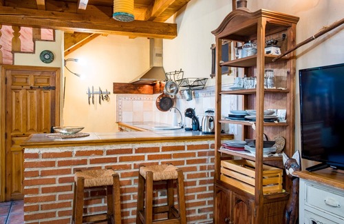 Casas del Abad House | Country House 'La Tarabilla' with Private Garden and Wi-Fi