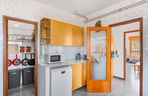 Ibi House | Country House 'Sol' with Mountain View, Shared Pool and Wi-Fi