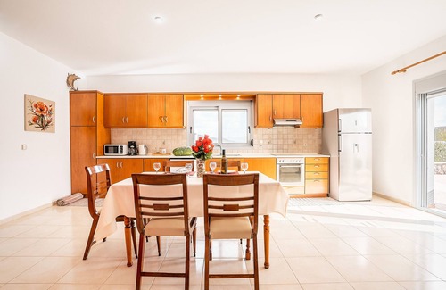 South Rhodes Villa | Country House 'White Pearl Apolakkia 1' with Shared Pool, Shared Terrace and Wi-Fi