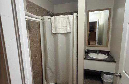 Dunnville Hotel | COUNTRY INN MOTEL