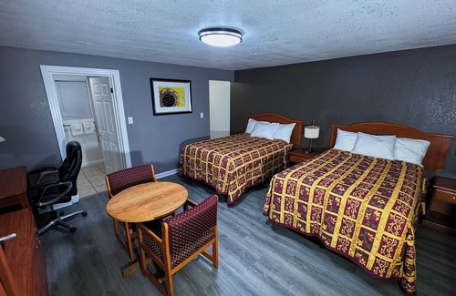 Oakdale Hotel | Country Inn Motel