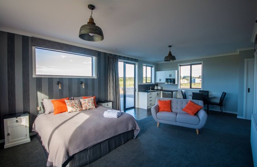 Te Anau Bed & Breakfast | Country outlook close to Town