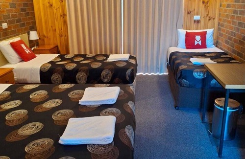 St. Arnaud Hotel | Country Road Motel