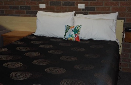 St. Arnaud Hotel | Country Road Motel St Arnaud