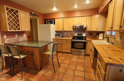 Flagstaff House | Country setting, mountain views, hot tub, next to forest and minutes from town