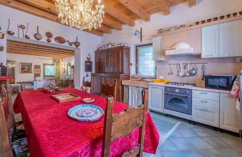 San Pietro in Cariano House | Country villa full of character near Lake Garda.