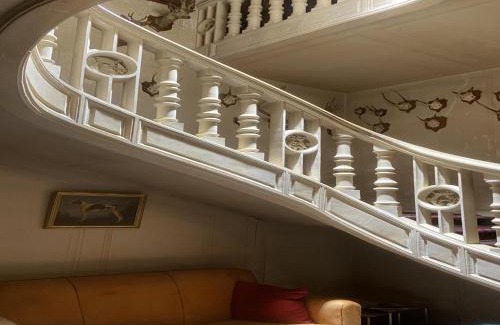 Maigne House | Countryside castle with Concierge Luxury