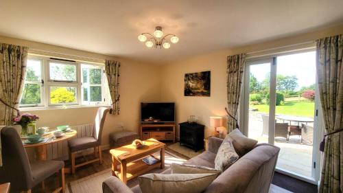 Brazzacott House | Couples Retreat in Beautiful West Devon Countryside