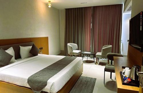 Gulha Apartment | Court Regalia Unit Of S & G Festivities