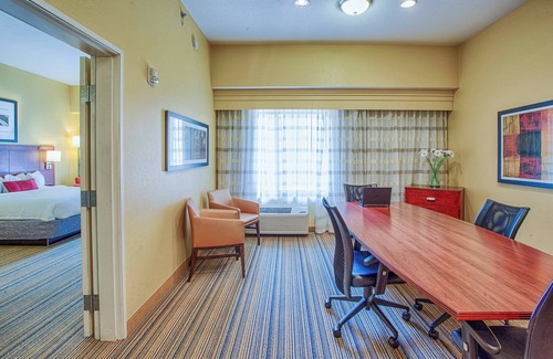 Moorhead Hotel | Courtyard by Marriott Fargo Moorhead, MN