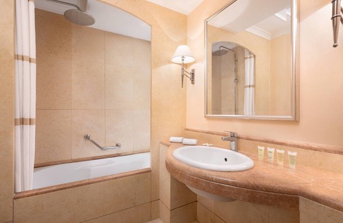 Trionfale Hotel | Courtyard by Marriott Rome Central Park