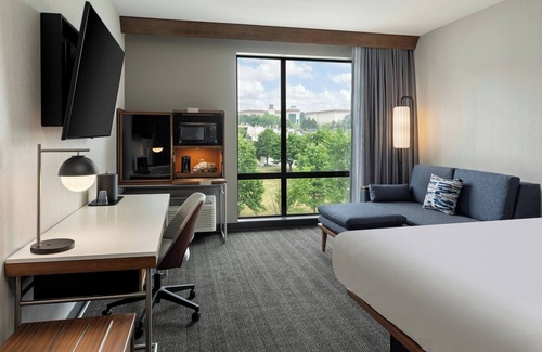 Northwestern Precinct Hotel | Courtyard by Marriott St. Paul Downtown
