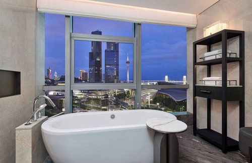 Xiangzhou District Hotel | Courtyard By Marriott Zhuhai