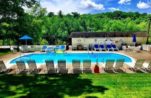 Lakeville Resort | Cove Haven Resort