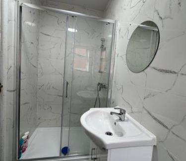 Coventry House | Coventry Radford Guest House