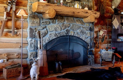 Cody Cabin | Cowboy Cabin in the Heaven