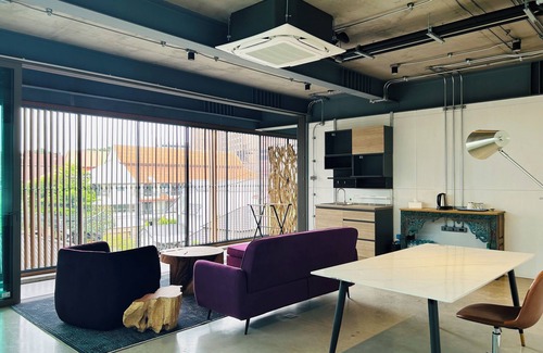 Huay Kaew Villa | Cozy loft-style rooms, private baths, free Wi-Fi, A/C, and shared spaces.