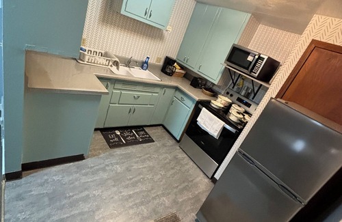 Sheldon Apartment | Cozy 1-bedroom apartment in Sheldon with AC, WiFi On a quiet street