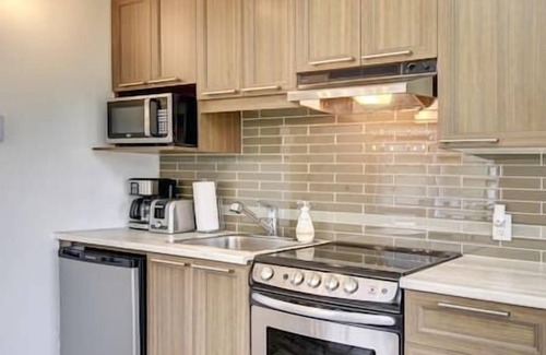 Mont-Tremblant Pedestrian Village Apartment | Cozy 1-Bedroom – Domaine de la Montagne Tremblant