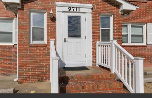 Willoughby Spit Apartment | Cozy 1-bedroom only in shared apartment with AC, WiFi in welcoming Norfolk