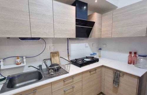 Bengaluru Apartment | Cozy 1BHK Bhartiya City, near Manyata Techpark, 30 Min Drive 2 Airport wifi & AC