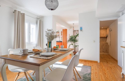 San Gil Apartment | COZY 1BR APT RECENTLY RENOVATED IN CITY CENTRE