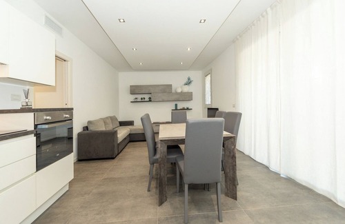 Faro Apartment | Cozy 2-bedroom apartment, in residence with swimming pool 500 meters from the sea