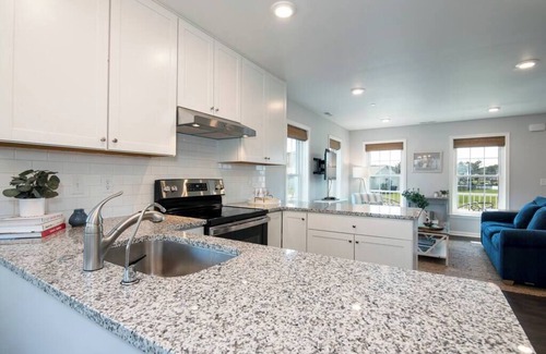 Tilghman House | Cozy 2-Bedroom Cottage on Tilghman Island – Near Restaurants & Water Activities