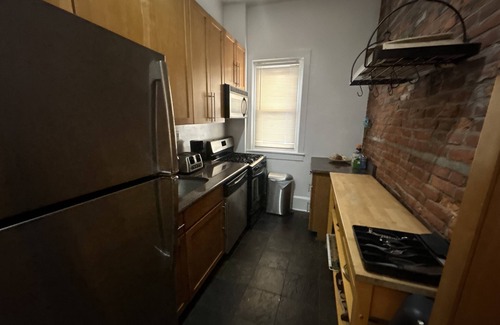 Center City West Apartment | Cozy 2BD/2BA near Rittenhouse sq