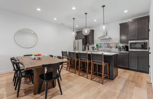Mountain Green House | Cozy 3-bedroom townhome in Mountain Green with WiFi, AC. 12 min to Snowbasin