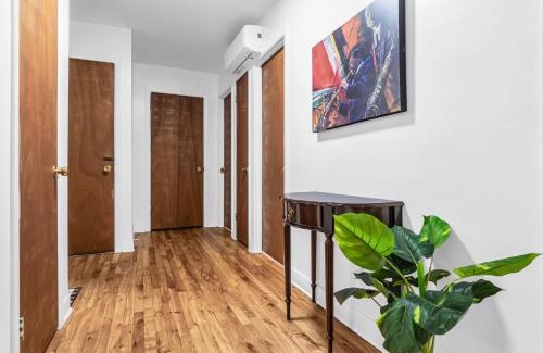 Tetreaultville Apartment | Cozy 3 Bedrooms Montreal