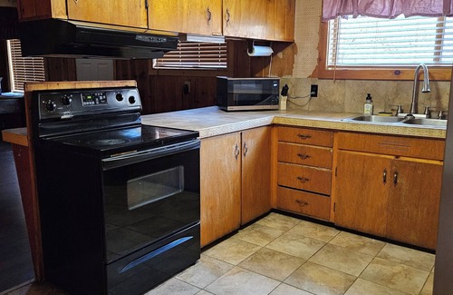 Naches Cabin | Cozy 4-bedroom cabin in enjoyable Naches nestled near Mt. Rainier National Park.