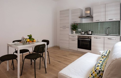 Piombino Apartment | Cozy 40 sqm studio, for 4 people, located on the ground floor of a modern building. The property is located in a strategic area of Piombino, an ideal starting point for exploring the city and the Tuscan coast. A few minutes from the historic center