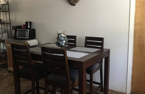 Susanville Cottage | Cozy Adorable Cottage Near Eagle Lake