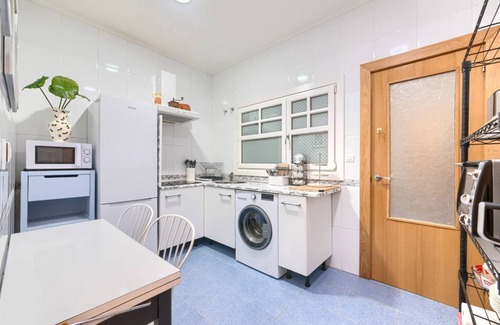 Iralabarri Apartment | Cozy and Elegant Apartment in Irala